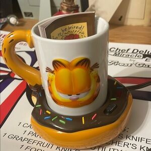 Garfield Coffee cup with warmer.